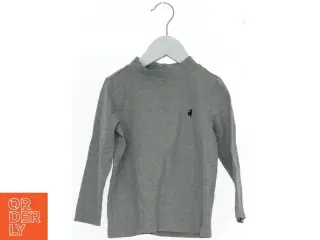 Grå langærmet bluse fra Pomp de Lux (str. 98)