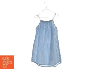 Kjole fra H&M (str. 140)