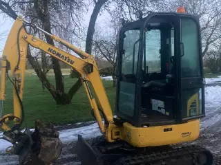 Komatsu minigraver pc 16