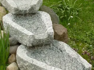 Vandkunst vandfald i granit