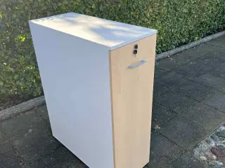 Professionel kontorreol