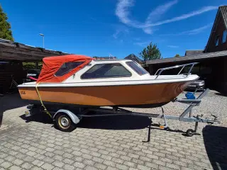Cresent ht 490 med 60hk mercury EFI 4takter