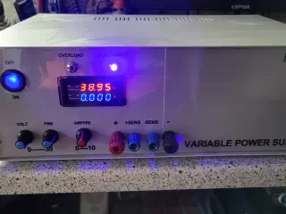 Variable strømforsyning 0-35 Volt 0-10 Ampere