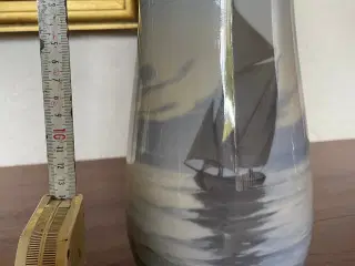 B&G vase sejlbåd