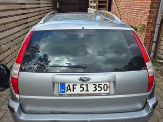 Ford mondeo 2.0 med anhængertræk + 8 x dæk