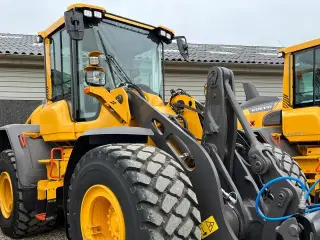 Volvo L 90H  H2 fabriksny Dansk maskine med masser af udstyr, blan.Co-Pilot & med brede 650/65R25 hjul