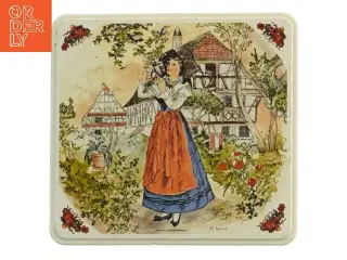 Dekoreret metalæske fra Massilly (str. 22x23x7 cm)