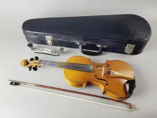 ⭐️· Børneviolin (2/4 størrelse) fra Sovjetunionen