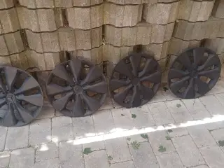 Originale hjulkapsler.