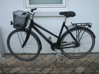 MBK Damecykel med 7 indvendige gear.