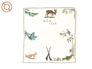 broderet tekstil (str. 33 x 33 cm)