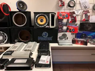 Bilstereo.. alt skal væk…