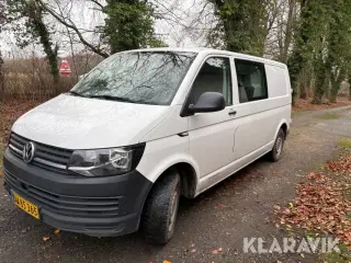 Varebil Volkswagen Transporter 2,0 TDI BMT 150 hk DSG kassevogn lang 6 personer