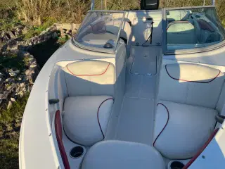 Speedbåd 
