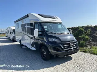 2020 - SunLight T 69 L Aut.   Quennsbed - Km 26000 - 9 trins automatgear.