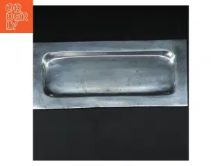 Metal bakke (str. 35 x. 15 cm)