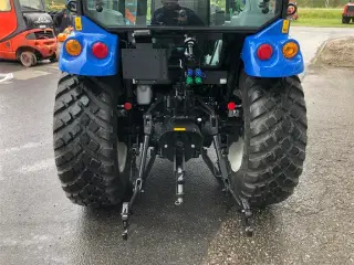 New Holland Boomer 55