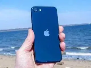 iPhone SE 2023 128GB blå til salg