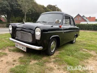 Veteranbil Ford Anglia 101E