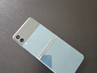Samsung Galaxy Flip