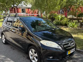 Honda Frv 3 personer