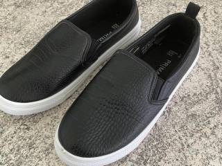 Sneakers str 38 