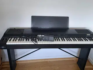 Yamaha Clavinova el-klaver inklusiv stativtiv