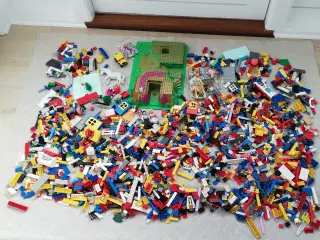 Blandet Lego 4kg + byggeplade