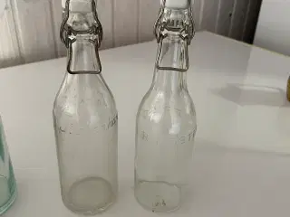 Glasflaske fra Carlsberg og andre. 