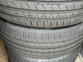 Sommerdæk 205-55-17 Goodyear.