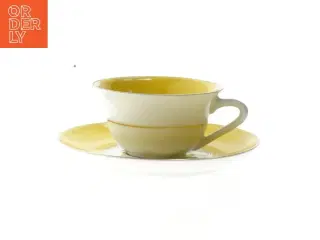 Tekop med underkop (str. Kop. ø. 7 cm. tallerken. ø. elve cm)