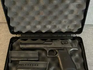 Pistol Desert Eagle XIX (IMI) .357 mag.