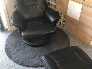 Læderstol + skammel