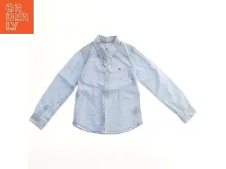 Lyseblå skjorte med lange ærmer fra H&M (str. 122)
