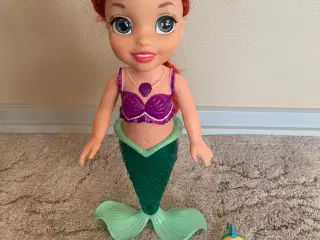 Ariel dukke