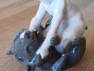 Faun på bjørn
