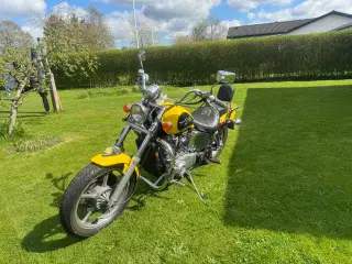 Honda VT 1100 ace