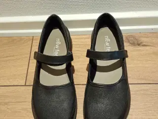 Damesandaler med Velcro, NEW FEET, str. 41. Som ny