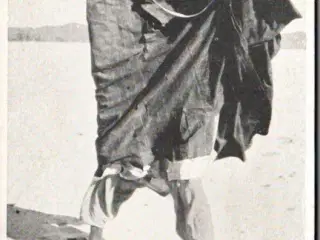 Sahara Ekspeditionens Tuareger Sjusi i skydestilling - Missioner  - Ubrugt