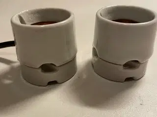  2 Porcelæn fatninger