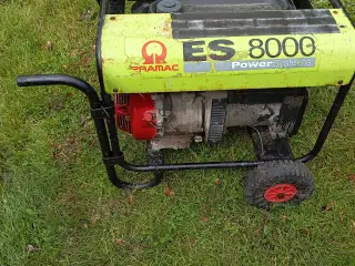 Benzin generator