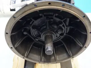 CASE 580SLE 2WD Transmission 