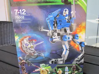 LEGO. STAR WARS 75002.