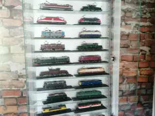 Modellokomotiver str 1: 87