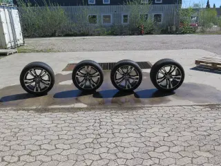 BMW X5 originale brede fælge med dæk