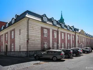 Ønsker du at være en del af et dynamisk og profileret showroom-miljø.