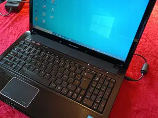 Lenovo bærbar G560 i5, 15,6" skærm