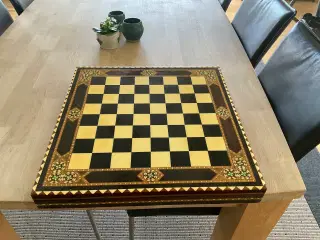 Skakbræt/skakbrikker