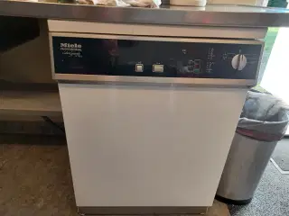 Miele Storkøkken opvaskemaskine.