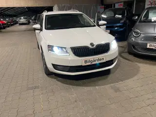 Skoda Octavia 1,6 TDi 105 Ambition Combi